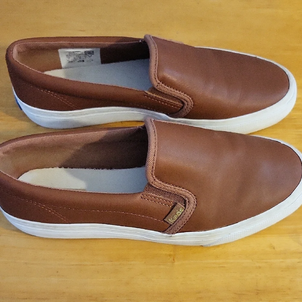 Keds Brown and White Loafers Slip-Ons Size 6